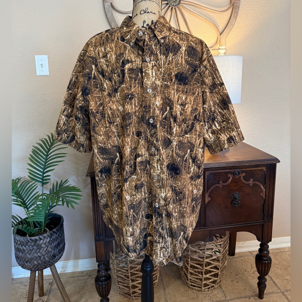 Wrangler Camodog Hunting Brown Ducks & Dog Patterned Button Down Shirt - Picture 10 of 10